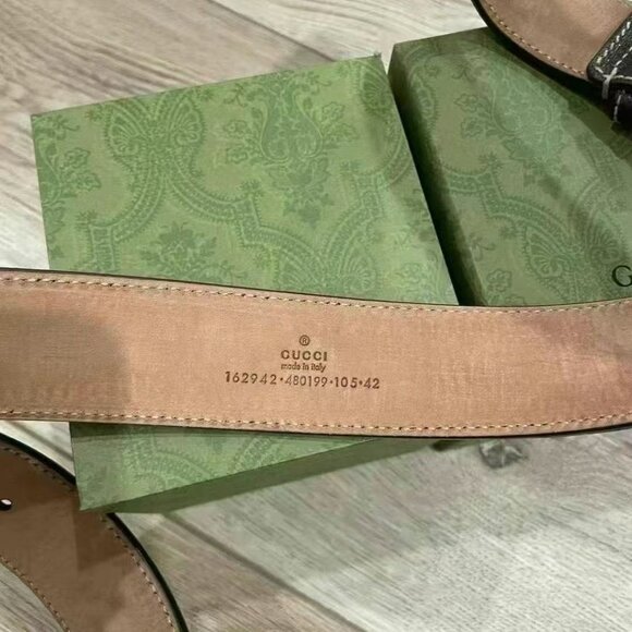 NWOT Authentic GUCCI buckle leather belt main image 4